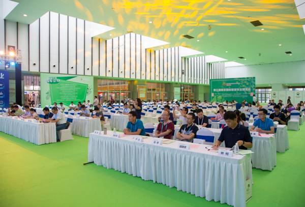 http://it.jsafc.edu.cn/__local/9/81/5A/1A955D381CA4CD6A94C0F1D5466_E9DABE35_1B4BC9.png